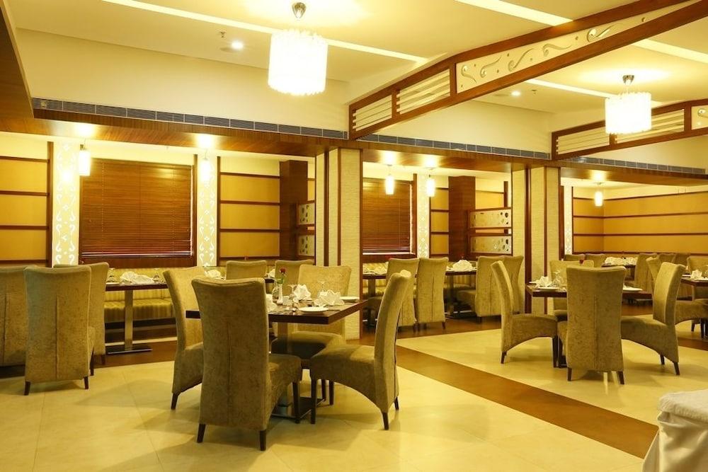 Hotel Moonlit Regency Thodupuzha Exteriér fotografie