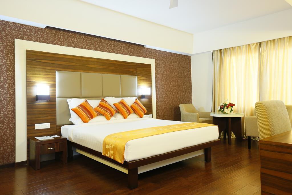 Hotel Moonlit Regency Thodupuzha Exteriér fotografie
