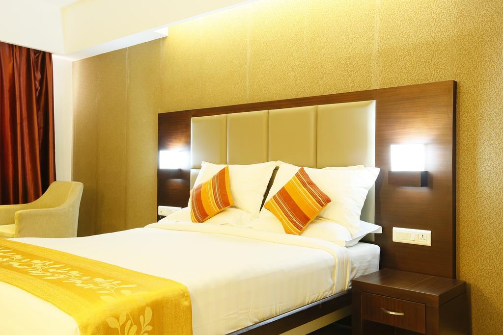 Hotel Moonlit Regency Thodupuzha Exteriér fotografie