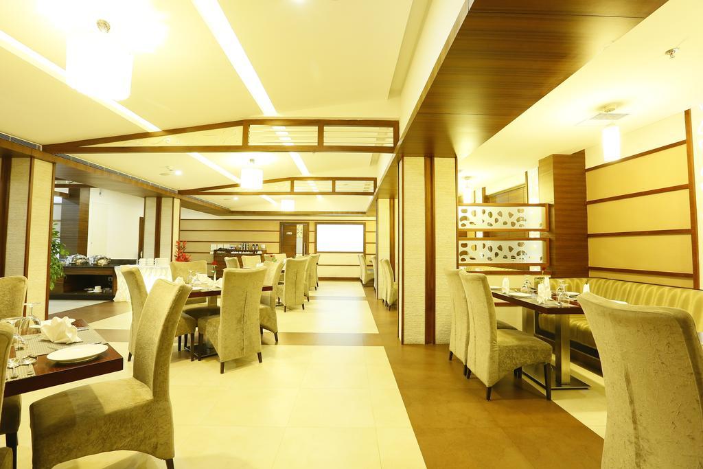 Hotel Moonlit Regency Thodupuzha Exteriér fotografie